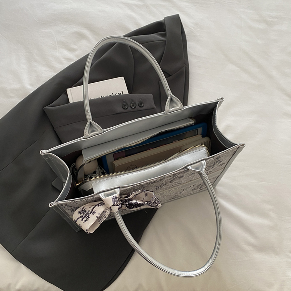 Luxuriöse Elegante Damen-Trage – Leatherwork Letters Bewertung und Preis