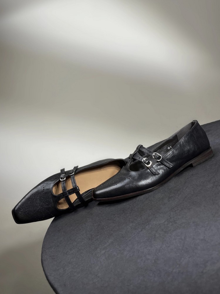 Französischer Stil, elegante D – Leatherwork In French Bewertung und Preis