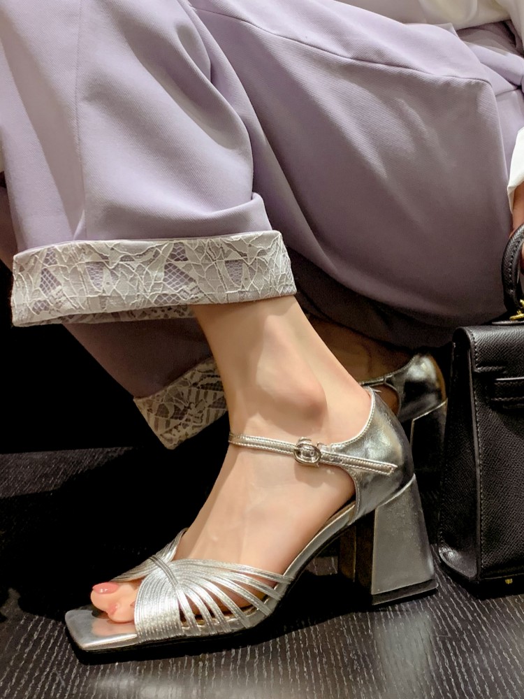 Elegante Frauen High Heels Aus – Leather Work Outfit Bewertung und Preis